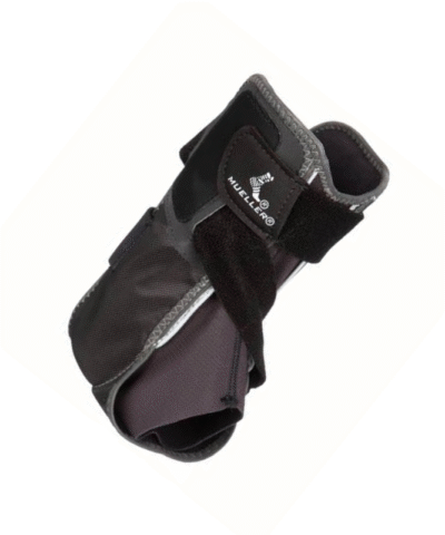 Mueller Hg80 Ankle Support - Medium | Black Mueller Hg80 Ankle Support - Medium | Black