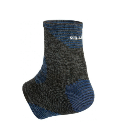 Mueller 4-Way Stretch Knee Support - Black, Small/Medium